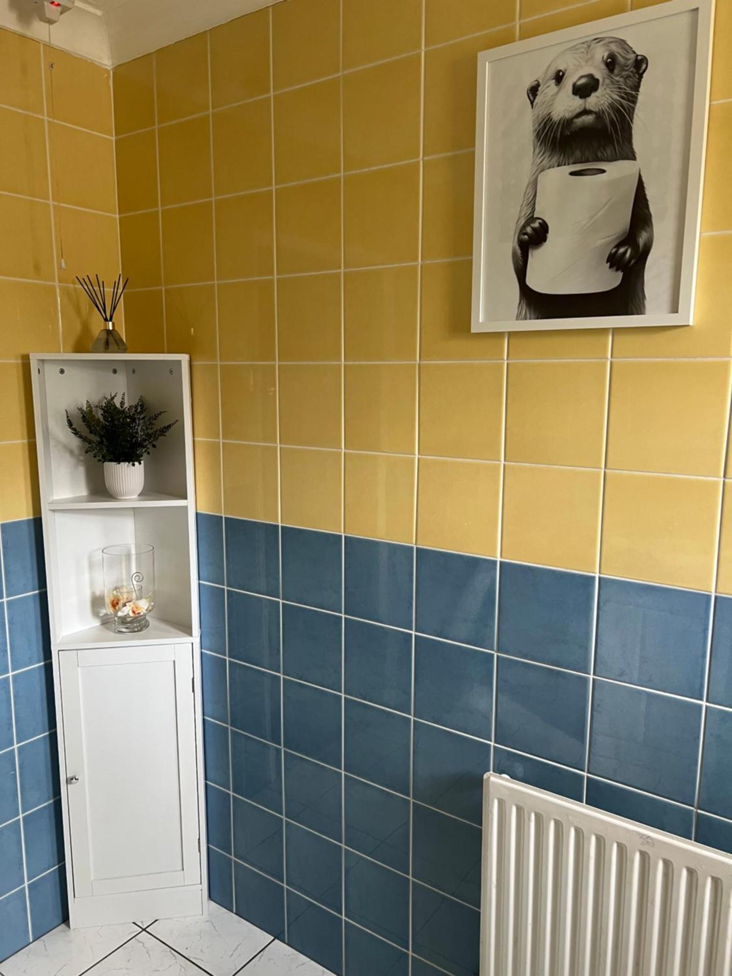 Double Room At The Bungalow With Shared Shower Room Кетъринг Екстериор снимка