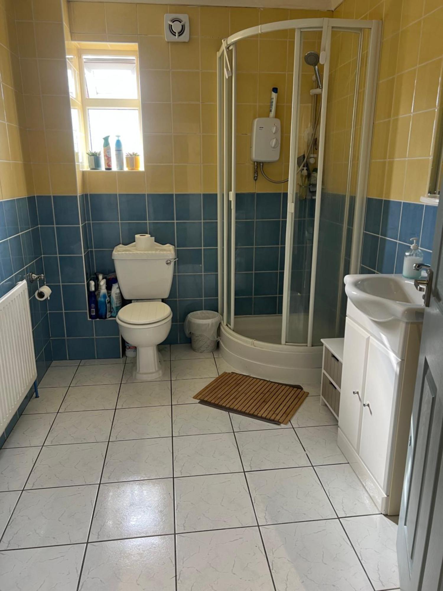 Double Room At The Bungalow With Shared Shower Room Кетъринг Екстериор снимка
